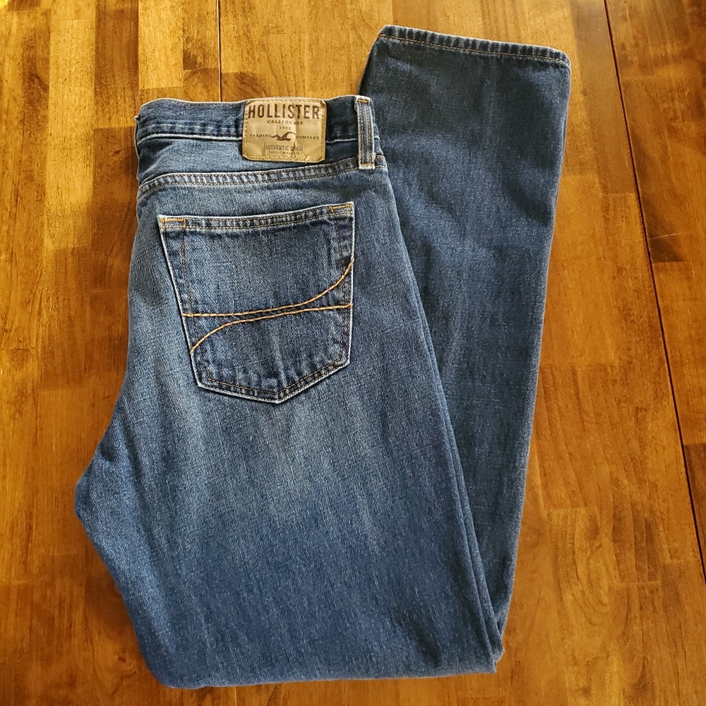 Hollister Straight Leg Jeans Size 34x32